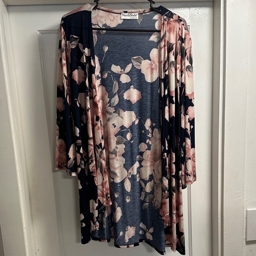NorthStyle Pink and Navy Floral Top